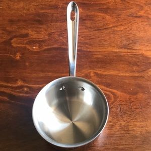 D5 STAINLESS WILLIAM SONOMA SMALL COOKING POT!